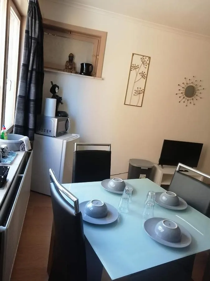 Homestay Chambre 2/4P Confortable Ostend